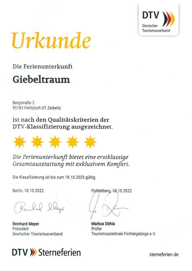 Chalet-Ferienwohnung Giebeltraum, 115 Qm, Wellness/Fitness/Sauna - Bergroedelhof Feilitzsch Esterno foto
