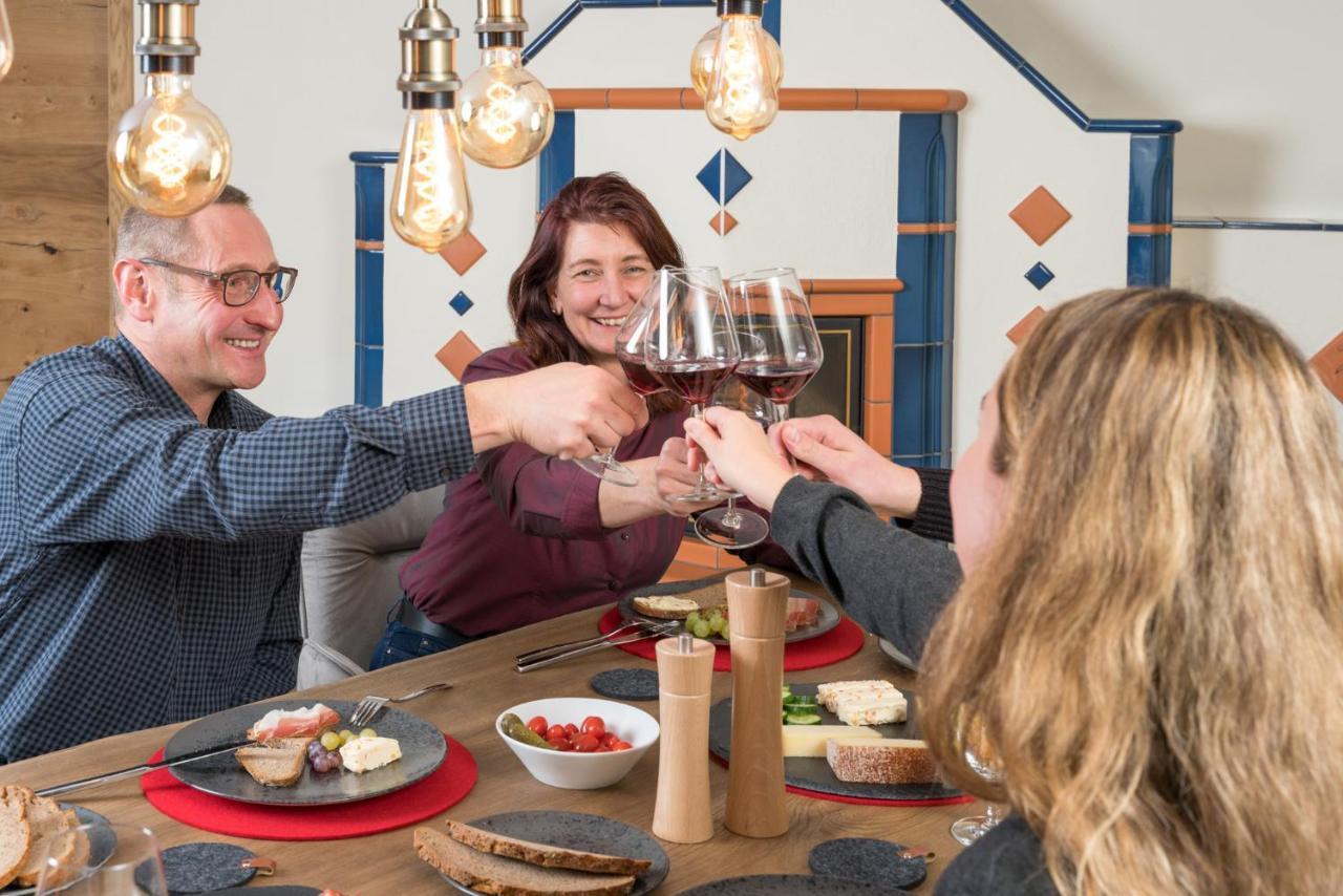Chalet-Ferienwohnung Giebeltraum, 115 Qm, Wellness/Fitness/Sauna - Bergroedelhof Feilitzsch Esterno foto